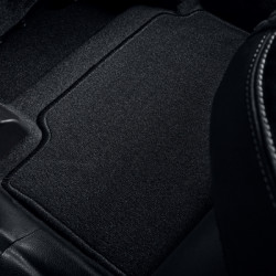 Tapis de sol « Luxe » pour Mazda 2 hybrid | Accessoires Mazda